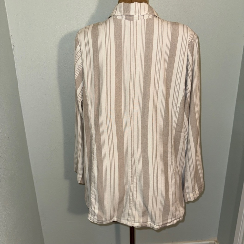 Torrid Size 3 3X Blazer, Beige White Striped, Soft Linen Blend Long Sleeve Lined - Picture 6 of 10